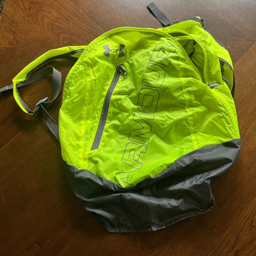UNDER ARMOUR BACKPACK